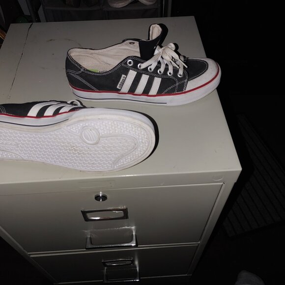 Shoes - Picture 2 of 2